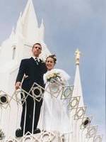 Click here for images of this wedding